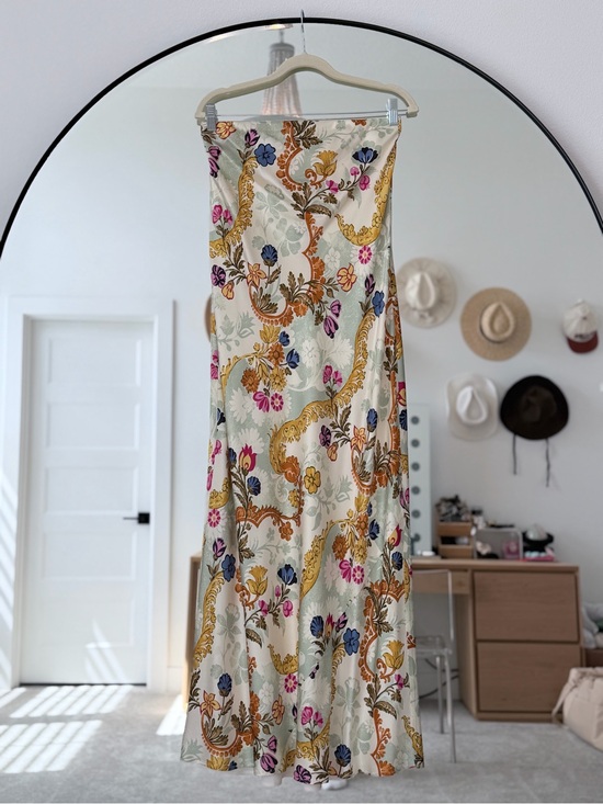 Reformation Dresses & Skirts - Reformation Cream Multicolor Floral Satin Midi Strapless Slip Dress